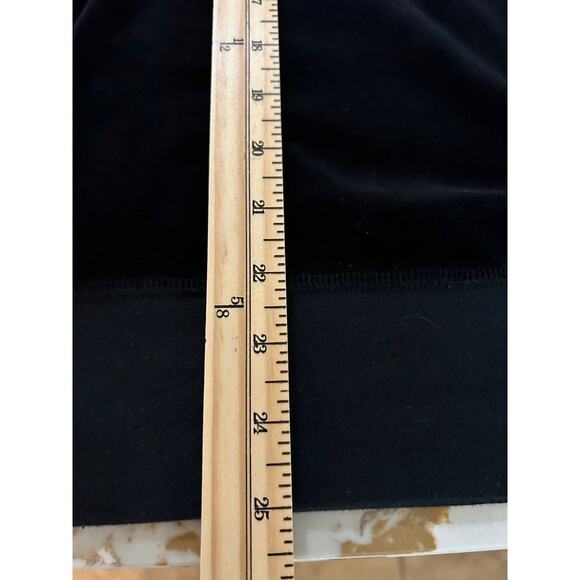 Todd Snyder Shirt SZM Velvet Short Sleeve Pullover Black Round Neck Women - Picture 10 of 10